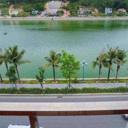 Ahoj Guest House Ha Long Esterno foto