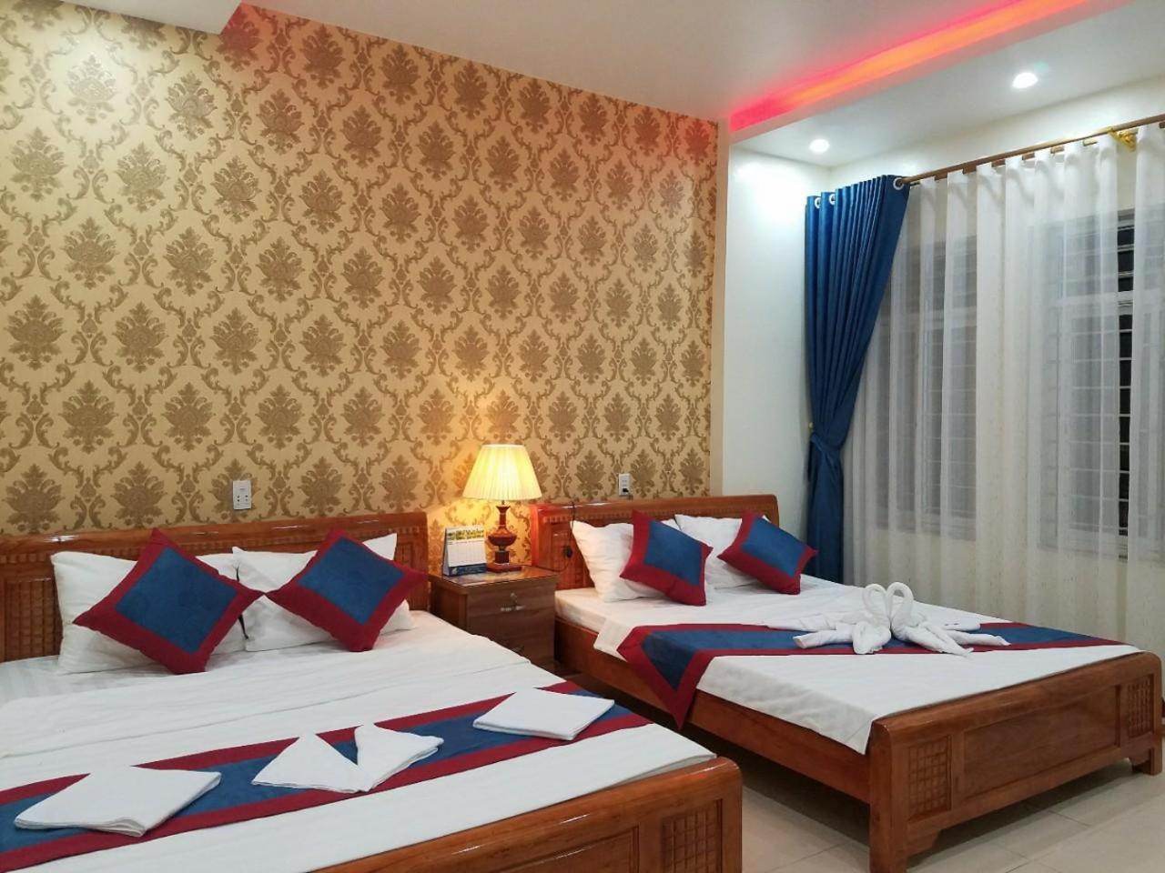 Ahoj Guest House Ha Long Esterno foto
